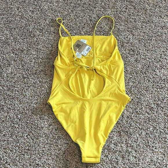 Patagonia Sunrise Slider Reversible One Piece Women’s Swimsuit - Picture 2 of 6